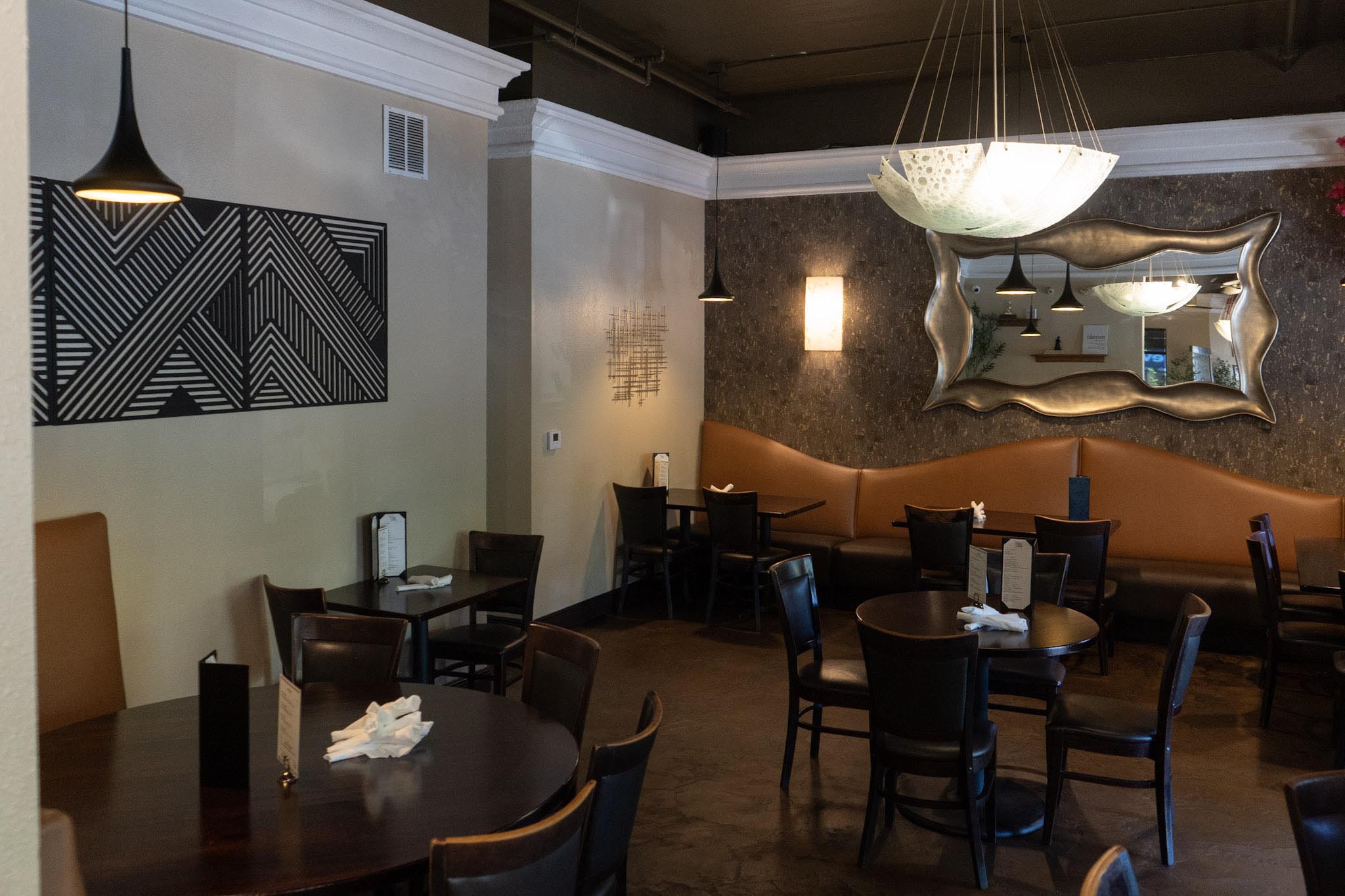 Beautiful, elegant space for business, familuy or social events in Lake Mary, Florida.